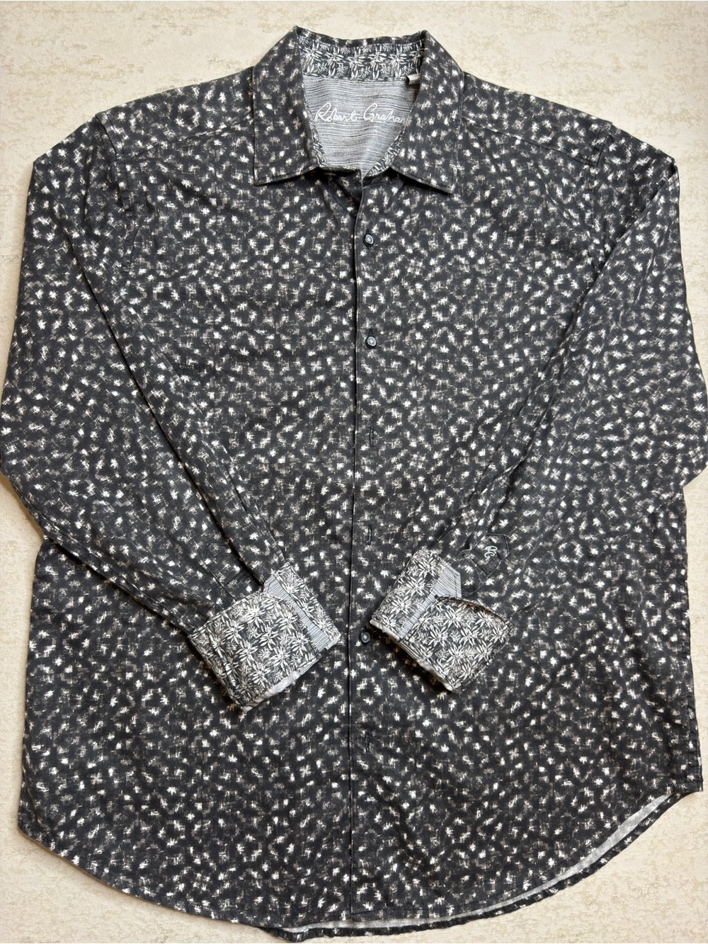 Robert Graham Shirt Mens L Classic Fit Flip Cuff Black Allover Print Button Up